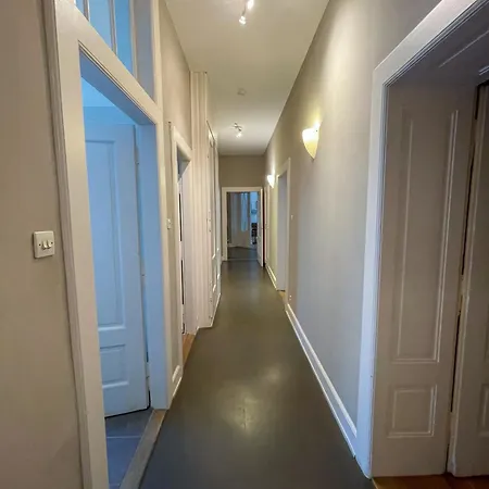 De Standing 200m² شقة