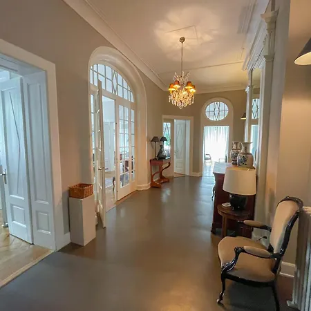 Apartmán De Standing 200m²